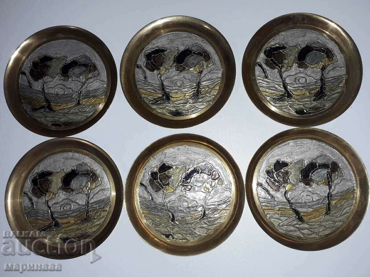 SET OF SOLID PLATES. BRASS, ENAMEL - 5 SET OF SOLID PLATES. BRASS, ENAMEL - 5