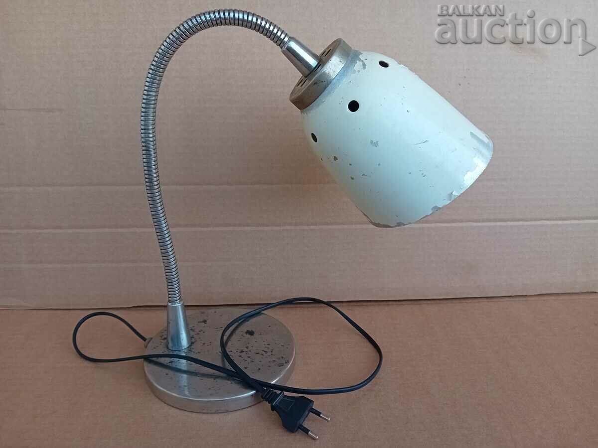 ρετρό φωτιστικό γραφείου 1971 με τιμή 51.00 BGN | € 26.08 ρετρό φωτιστικό γραφείου 1971 με τιμή 51.00 BGN | € 26.08