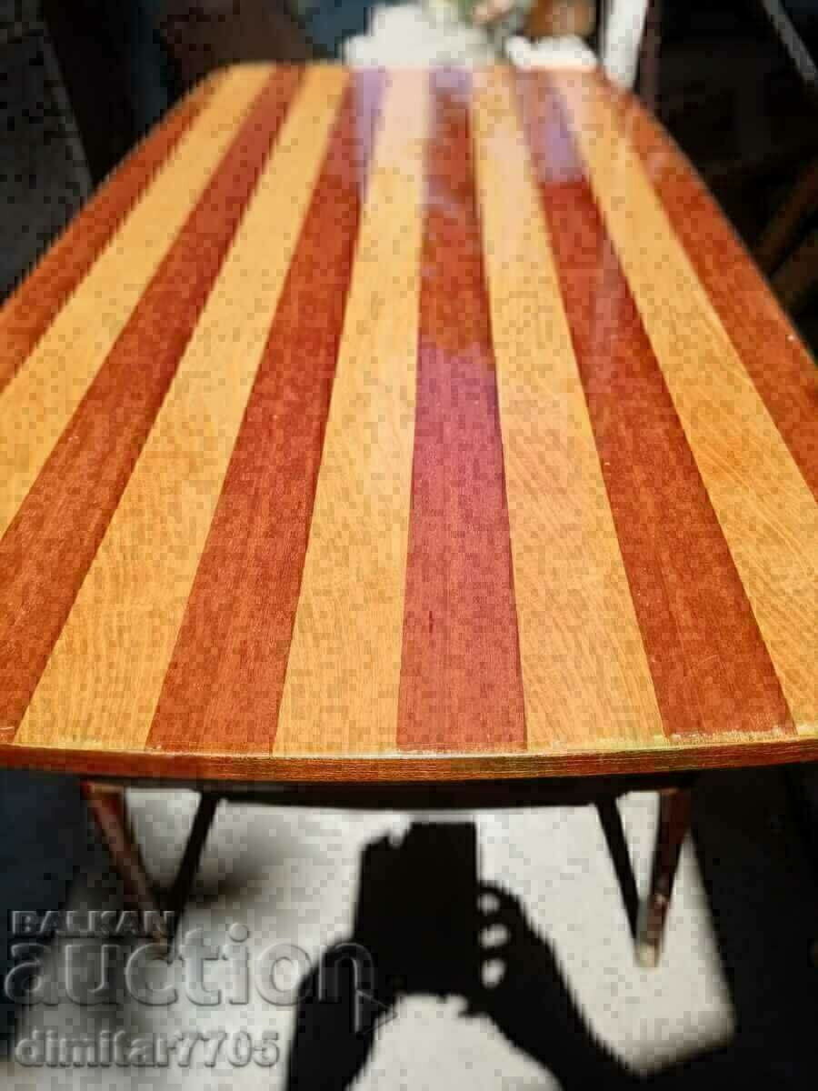 RETRO Table Beauty