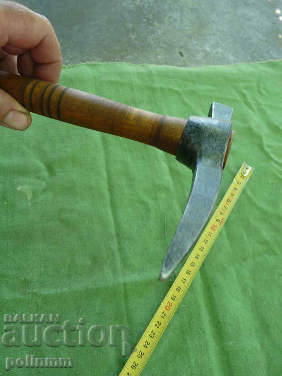 Auction Old Rare Mason's Hammer - 285 Auction Old Rare Mason's Hammer - 285