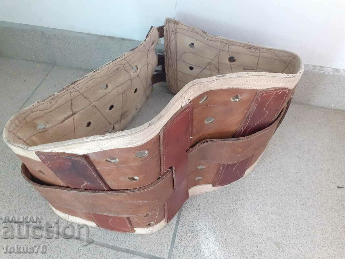 Old wide leather belt girdle with price 149.00 BGN | € 76.18 Old wide leather belt girdle with price 149.00 BGN | € 76.18