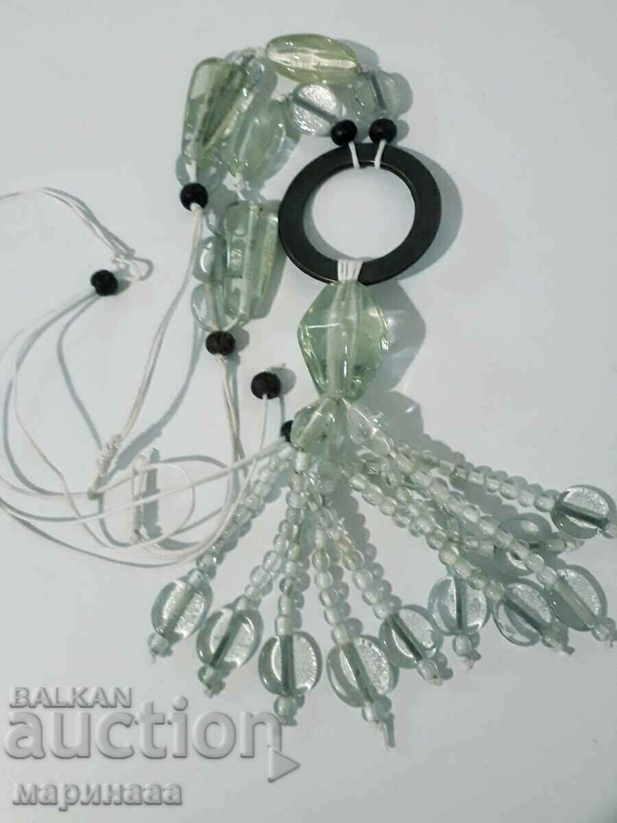 BEAUTIFUL, MASSIVE NECKLACE. GLASS with price 3.00 BGN | € 1.53 BEAUTIFUL, MASSIVE NECKLACE. GLASS with price 3.00 BGN | € 1.53