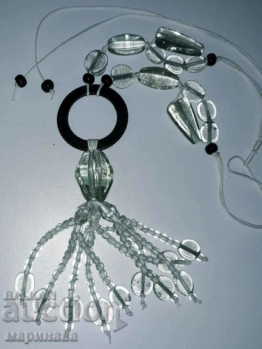BEAUTIFUL, MASSIVE NECKLACE. GLASS BEAUTIFUL, MASSIVE NECKLACE. GLASS