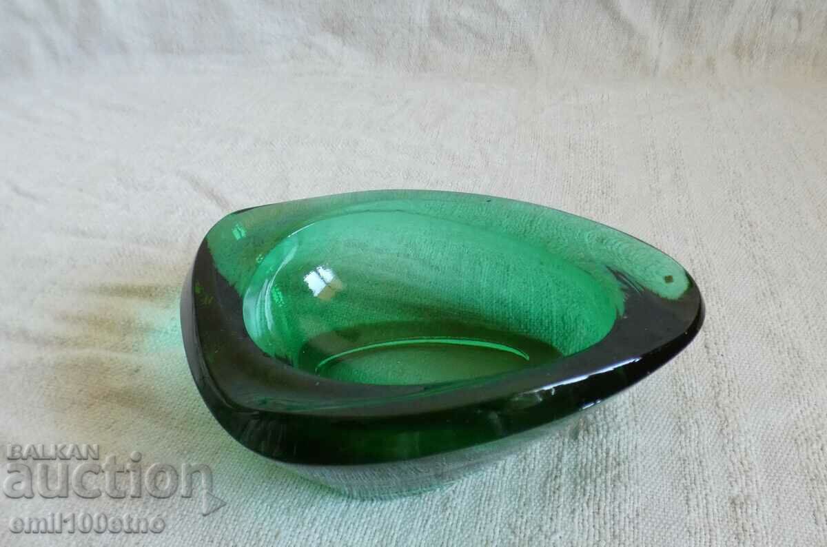Малък пепелник цветно зелено стъкло ръчна изработка