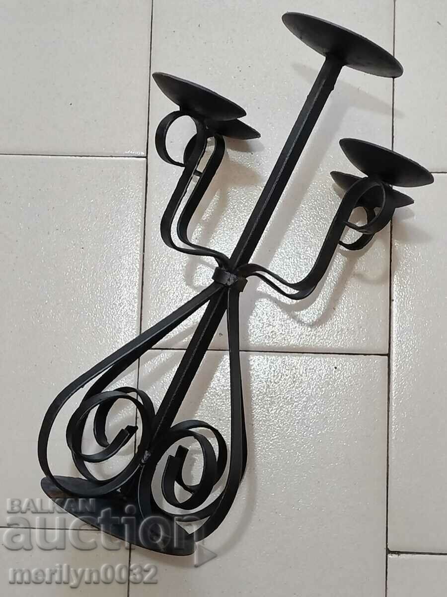 Licitație Lampă veche de sfeșnic din fier forjat Licitație Lampă veche de sfeșnic din fier forjat
