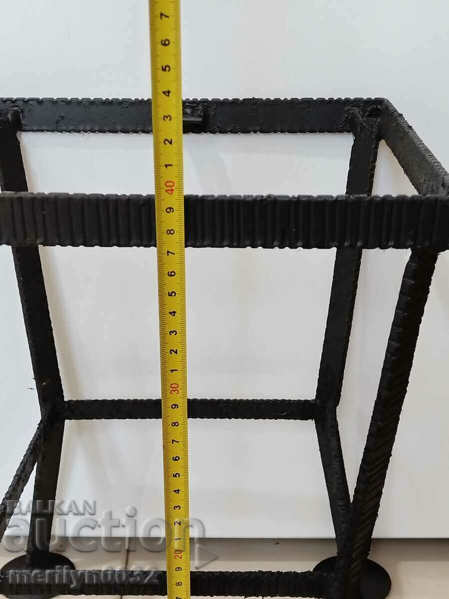 Μεταλλικό σκαμπό τραπεζάκι σαλονιού από σφυρήλατο σίδερο - 5 Μεταλλικό σκαμπό τραπεζάκι σαλονιού από σφυρήλατο σίδερο - 5