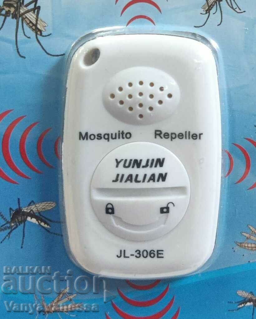 Μια συσκευή τύπου ρολογιού υπερήχων για να απωθεί τα κουνούπια και εμάς
