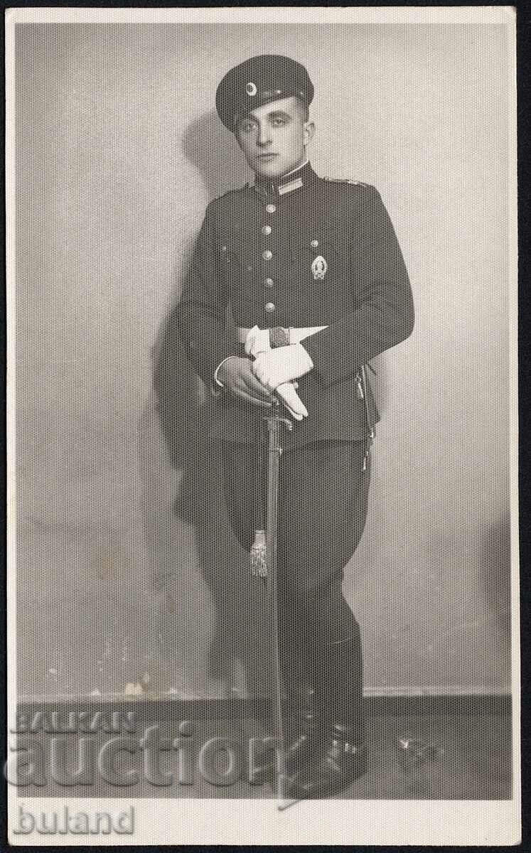Стара Снимка 2-ра СВ Войник Сабя Униформа Нагръден Знак 1942