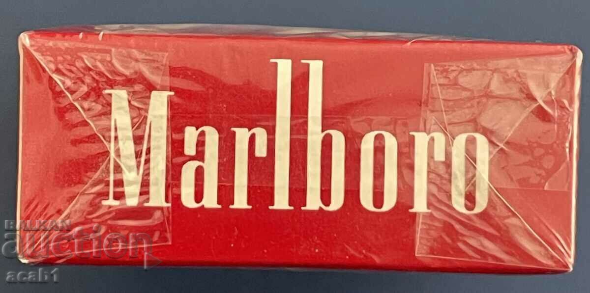 Auction Marlboro Cigarettes 90s FULL! Auction Marlboro Cigarettes 90s FULL!