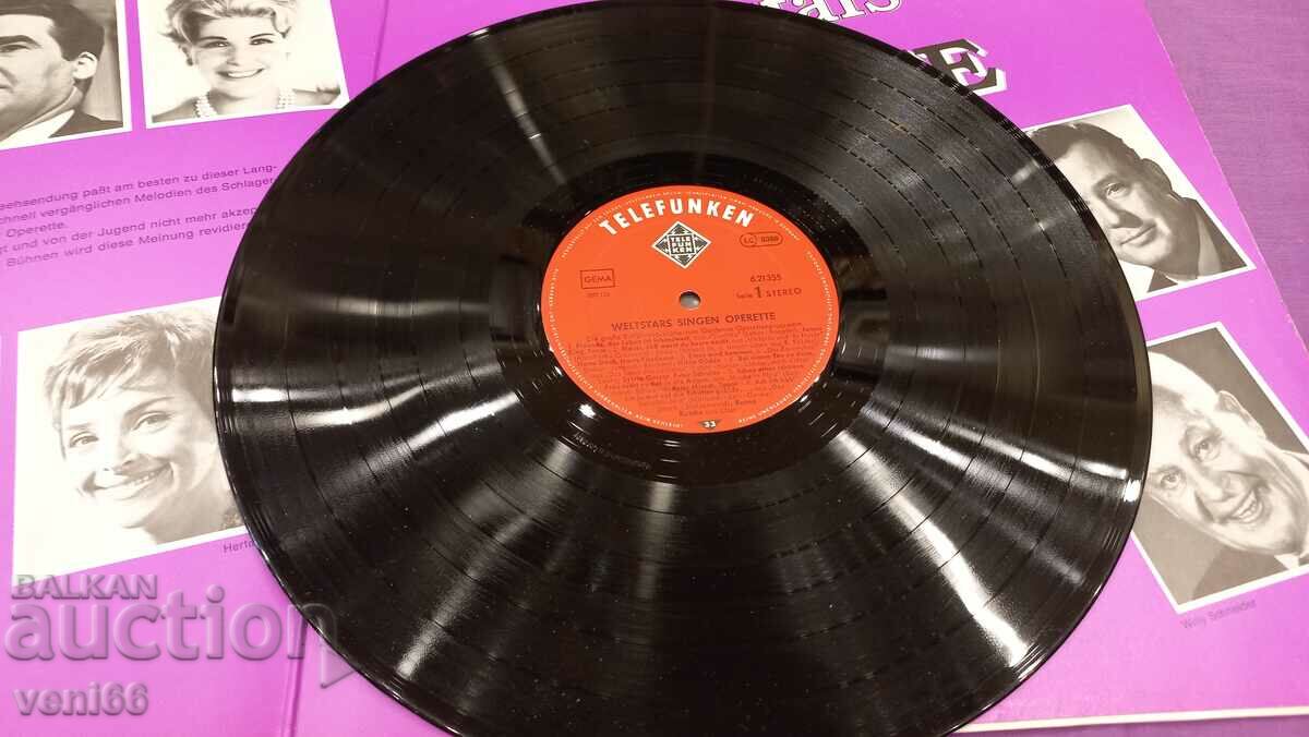 Auction World Operetta Stars gramophone record Auction World Operetta Stars gramophone record