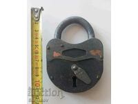 Old padlock, padlock without key!