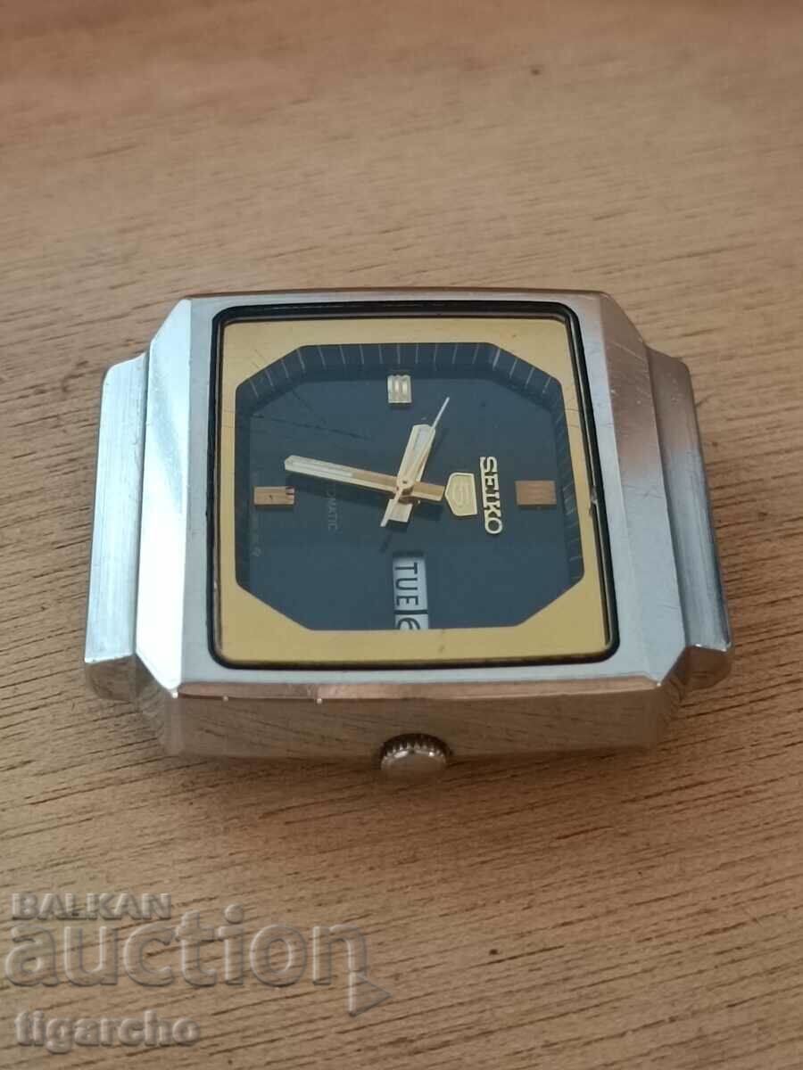 Ceas Seiko 5 cu preț 135.00 BGN | € 69.02 Ceas Seiko 5 cu preț 135.00 BGN | € 69.02