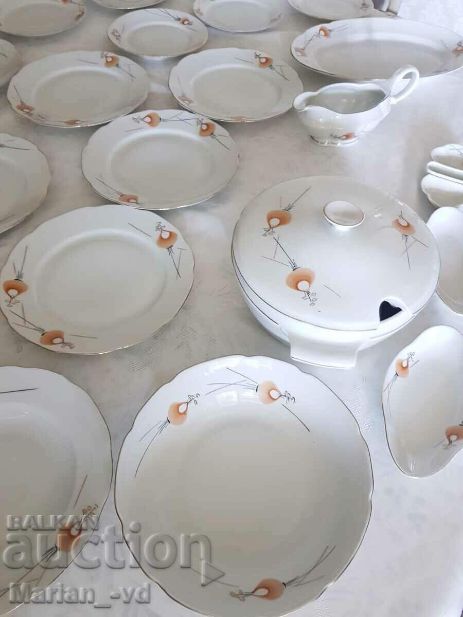 A complete set of "Isis" porcelain dining service -25 h with price 280.00 BGN | € 143.16