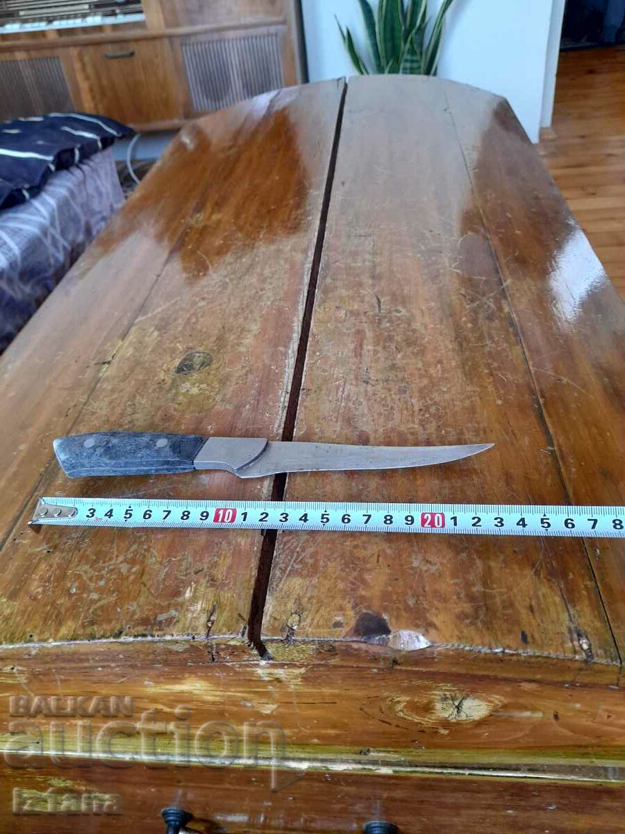 Стар нож с цена 22.00 лв. | € 11.25 Стар нож с цена 22.00 лв. | € 11.25