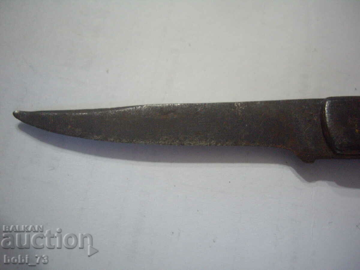 Old leg with bone handle. - 6 Old leg with bone handle. - 6