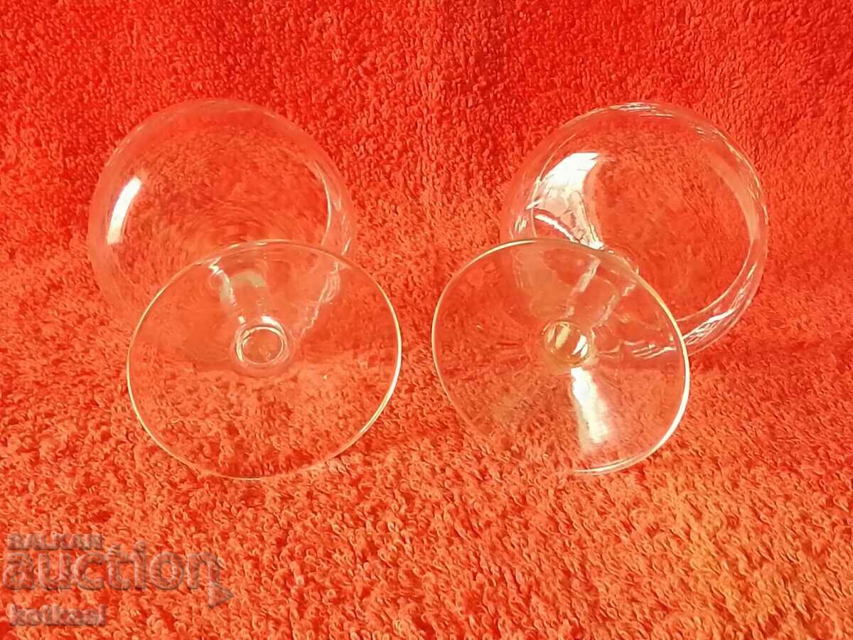 Delivery of Lot 2 pcs. glass crystal cups engraved