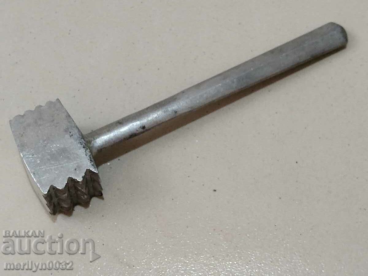 ciocan culinar pentru friptură cu preț 39.00 BGN | € 19.94 ciocan culinar pentru friptură cu preț 39.00 BGN | € 19.94