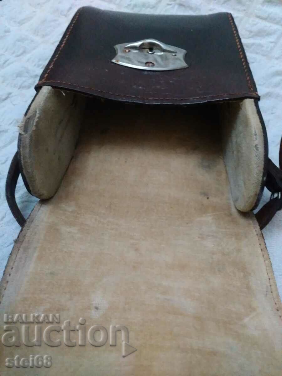 Livrarea CAZ PIELE.- ZEISS IKON Livrarea CAZ PIELE.- ZEISS IKON