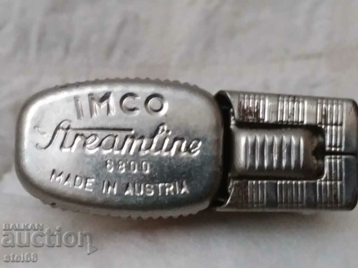 СТАРА БЕНЗИНОВА АВСТРИЙСКА ЗАПАЛКА с цена 25.00 лв. | € 12.78 СТАРА БЕНЗИНОВА АВСТРИЙСКА ЗАПАЛКА с цена 25.00 лв. | € 12.78