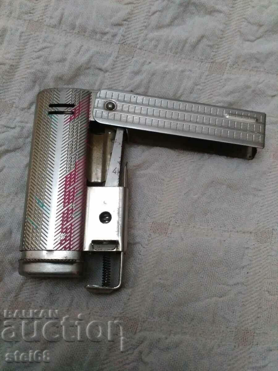 Доставка на СТАРА БЕНЗИНОВА АВСТРИЙСКА ЗАПАЛКА Доставка на СТАРА БЕНЗИНОВА АВСТРИЙСКА ЗАПАЛКА