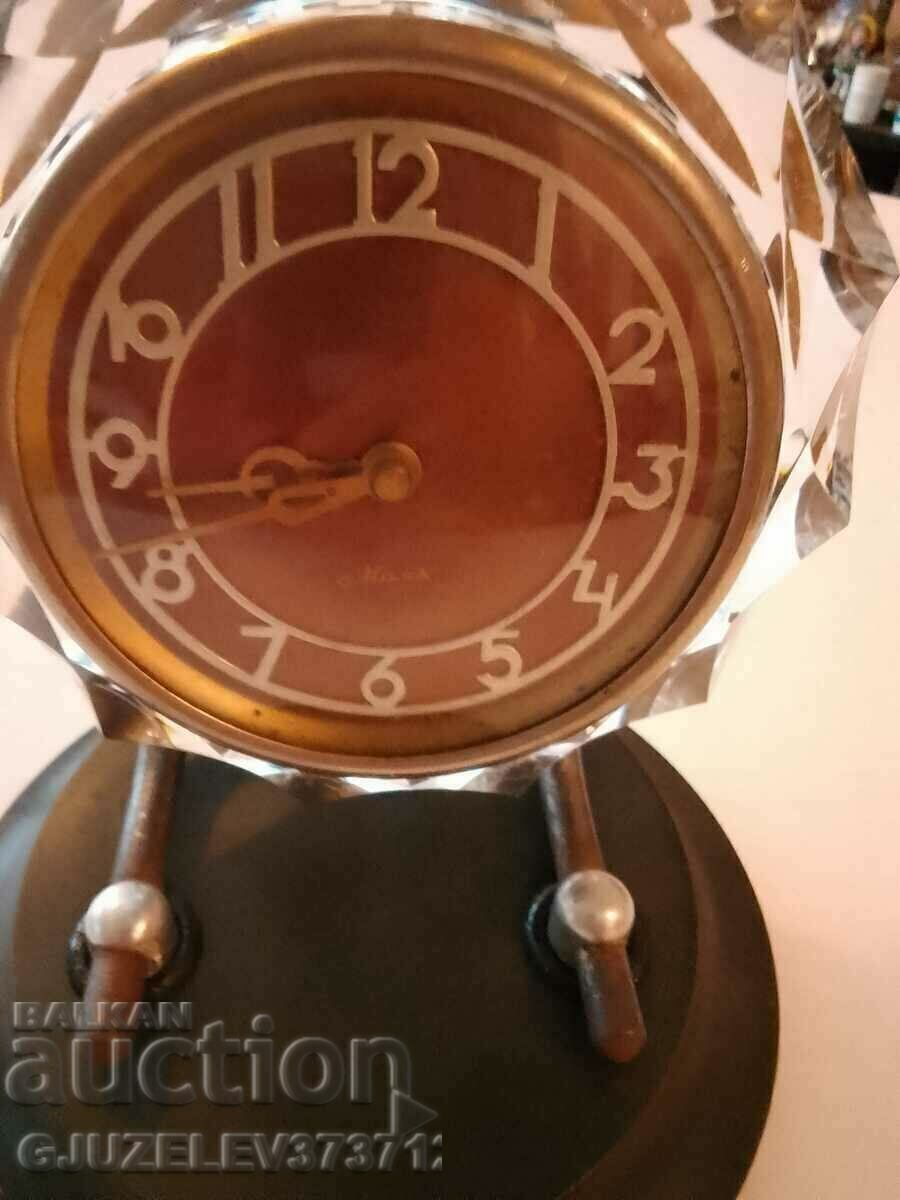 Auction Old Russian clock with crystal Beacon working Auction Old Russian clock with crystal Beacon working