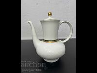 Porcelain teapot No. 5565