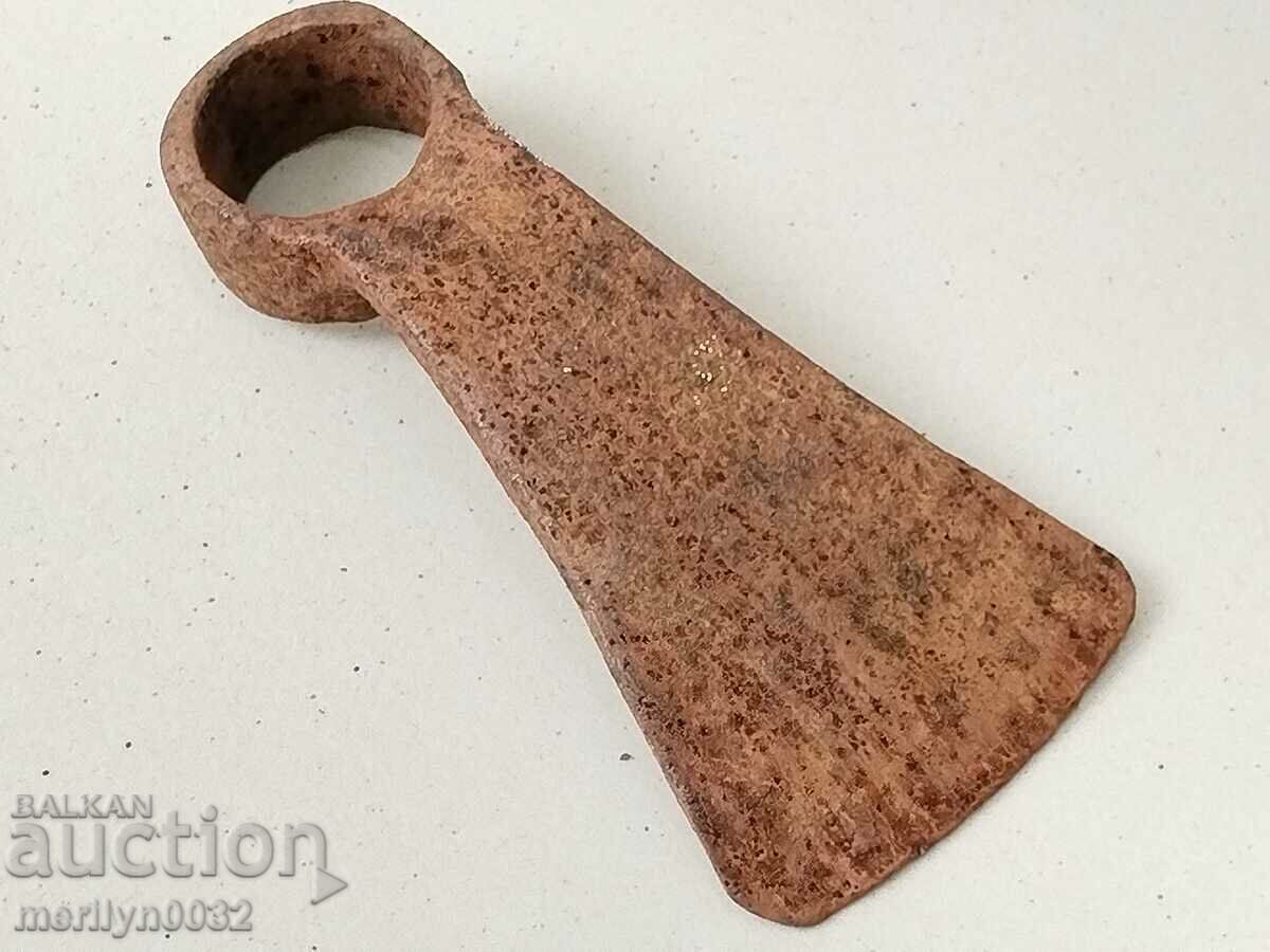 Old blade, farm tool, pitchfork, wrought iron with price 37.00 BGN | € 18.92 Old blade, farm tool, pitchfork, wrought iron with price 37.00 BGN | € 18.92