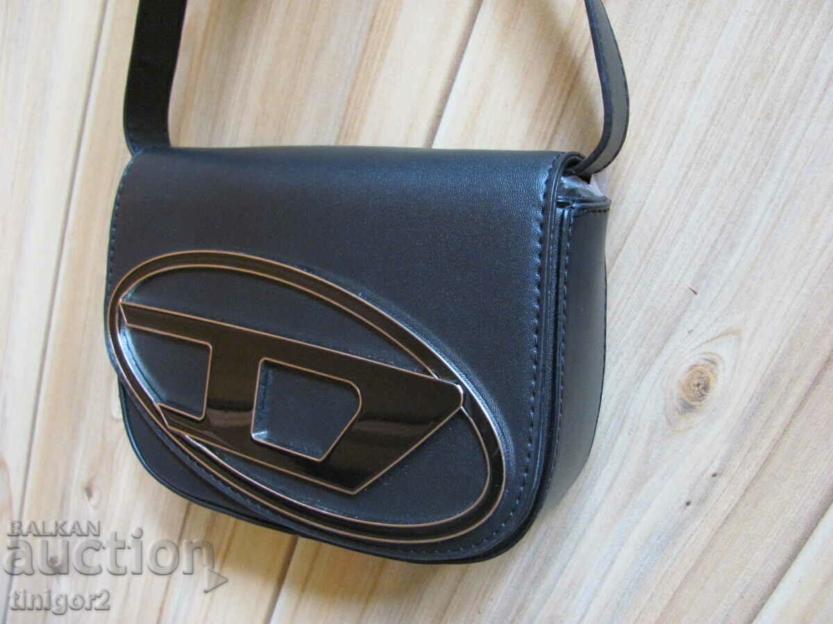 Auction New Women's Small Black Bag Auction New Women's Small Black Bag