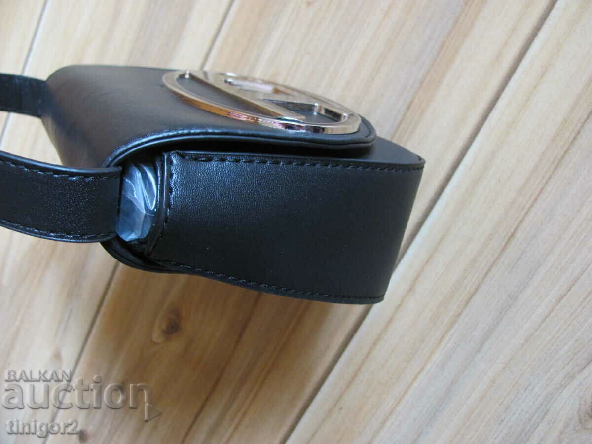 Delivery of New Women's Small Black Bag Delivery of New Women's Small Black Bag