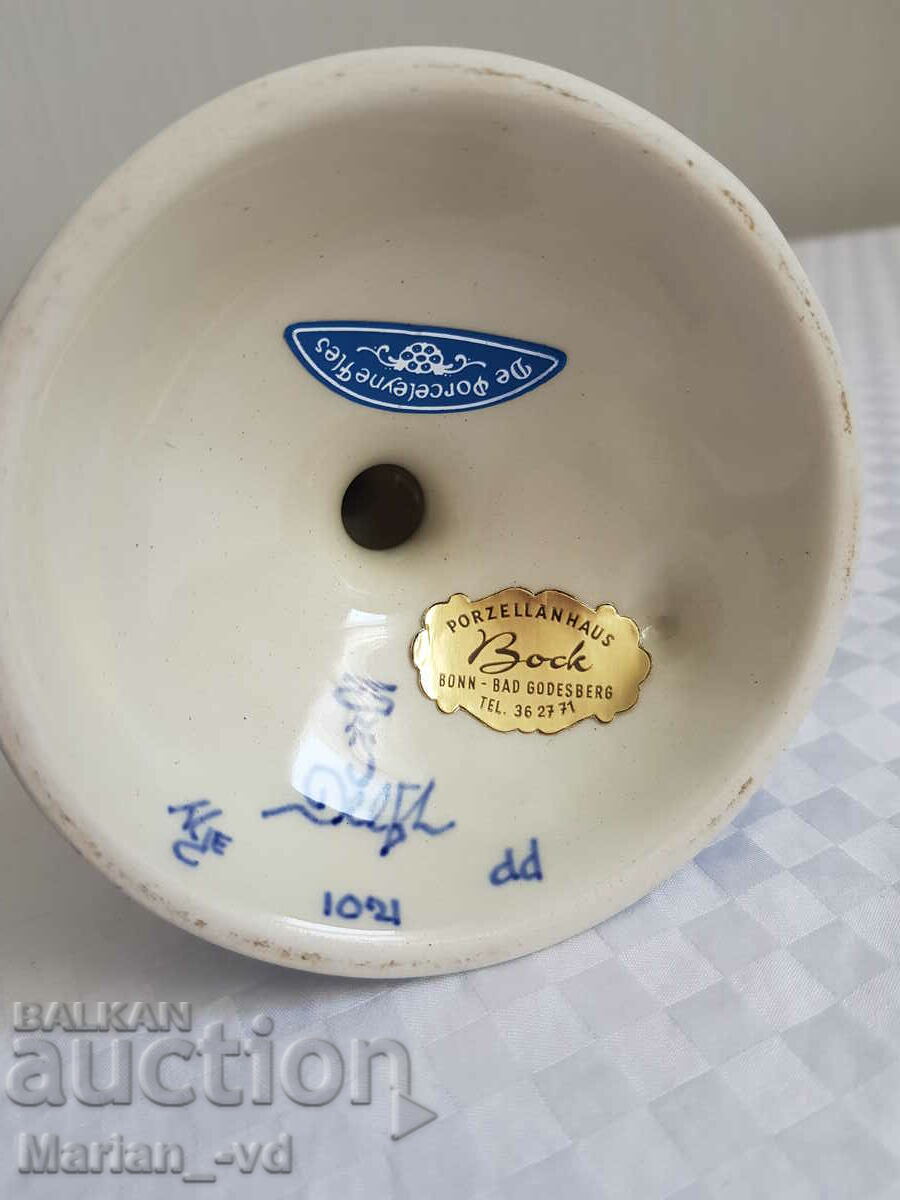 Delivery of Old porcelain candle holder signed Royal Delft Delivery of Old porcelain candle holder signed Royal Delft