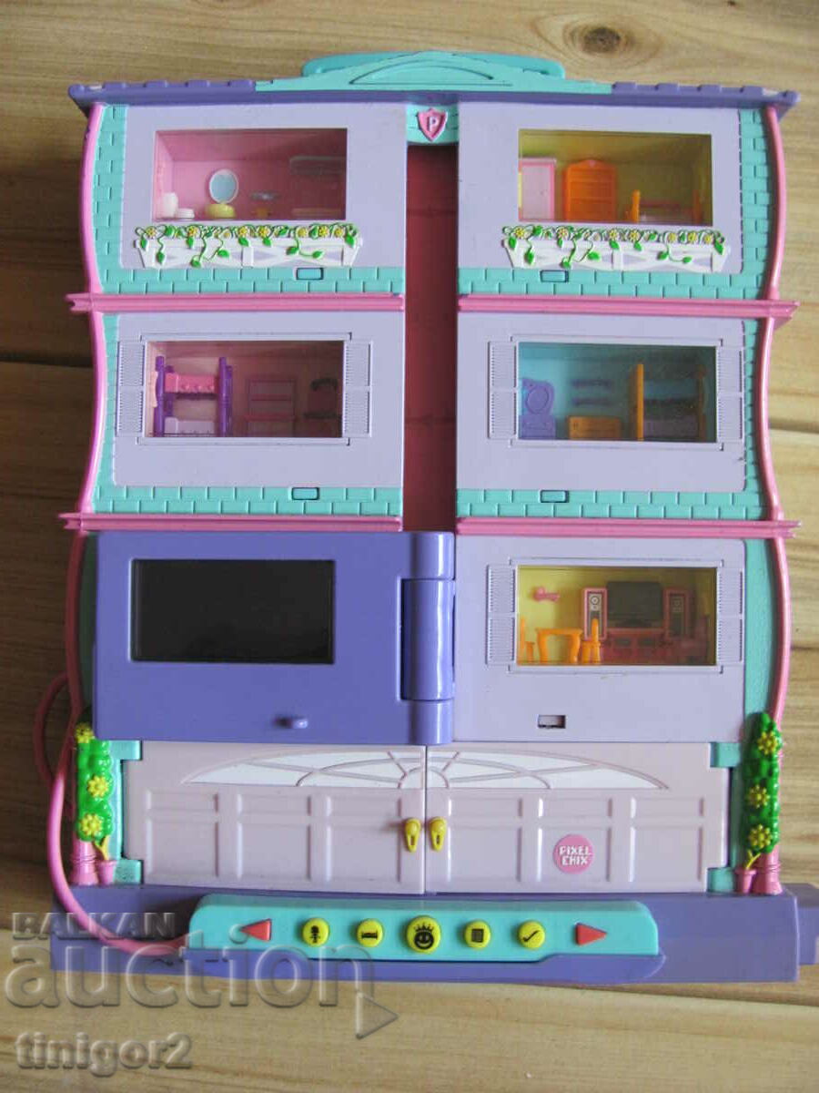 Children's game - dollhouse on batteries