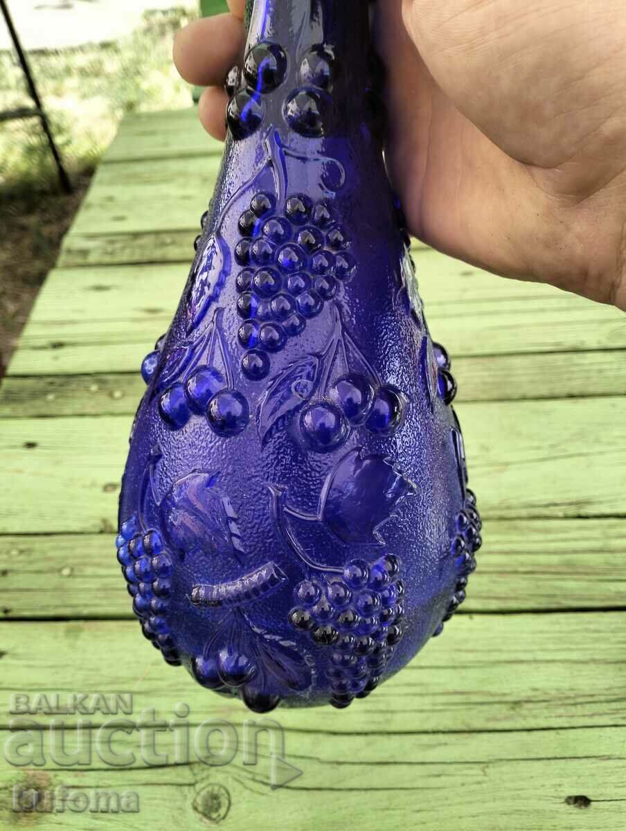 Delivery of Vase made of blue glass Delivery of Vase made of blue glass