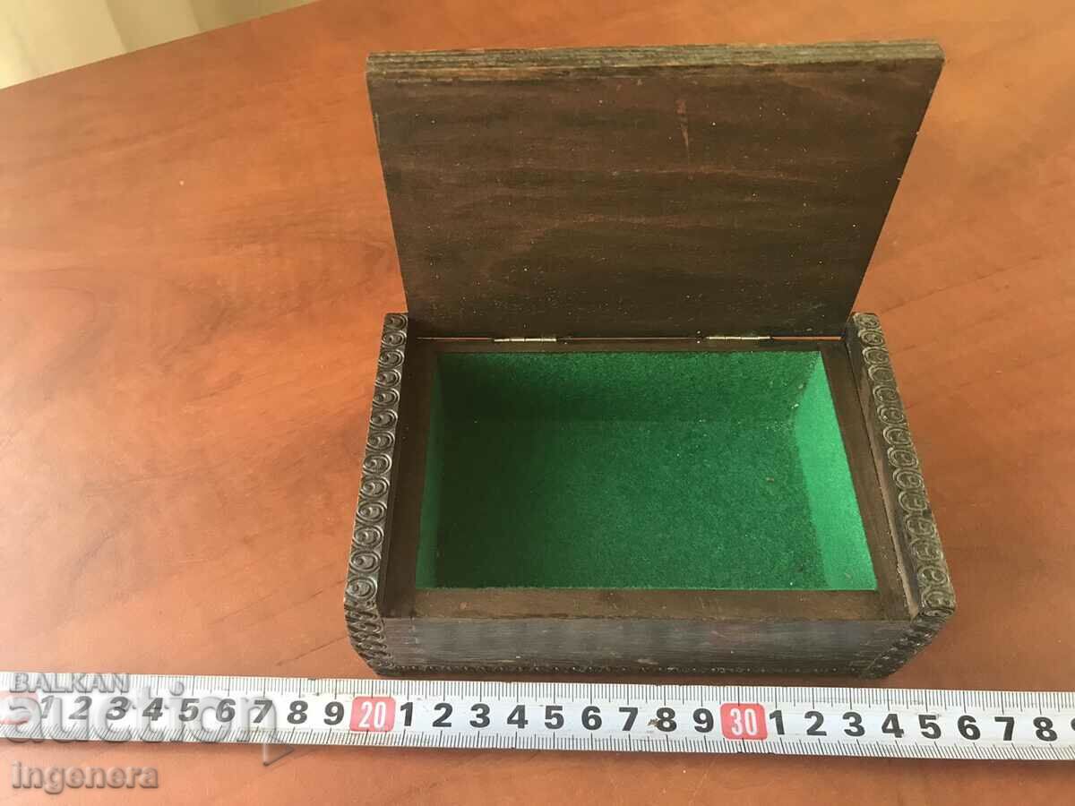 Licitație CUTIE LEMN PIROGRAF DESEN ANTICHI DIN SOCA MOSTRA