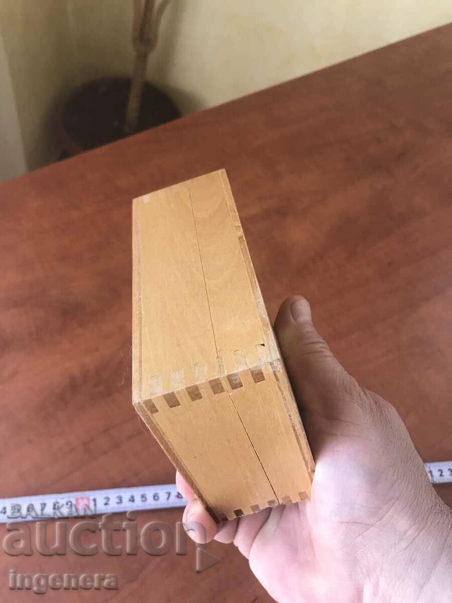 CUTIE LEMN PIROGRAF DESEN ANTICHI DIN SOCA MOSTRA - 5 CUTIE LEMN PIROGRAF DESEN ANTICHI DIN SOCA MOSTRA - 5