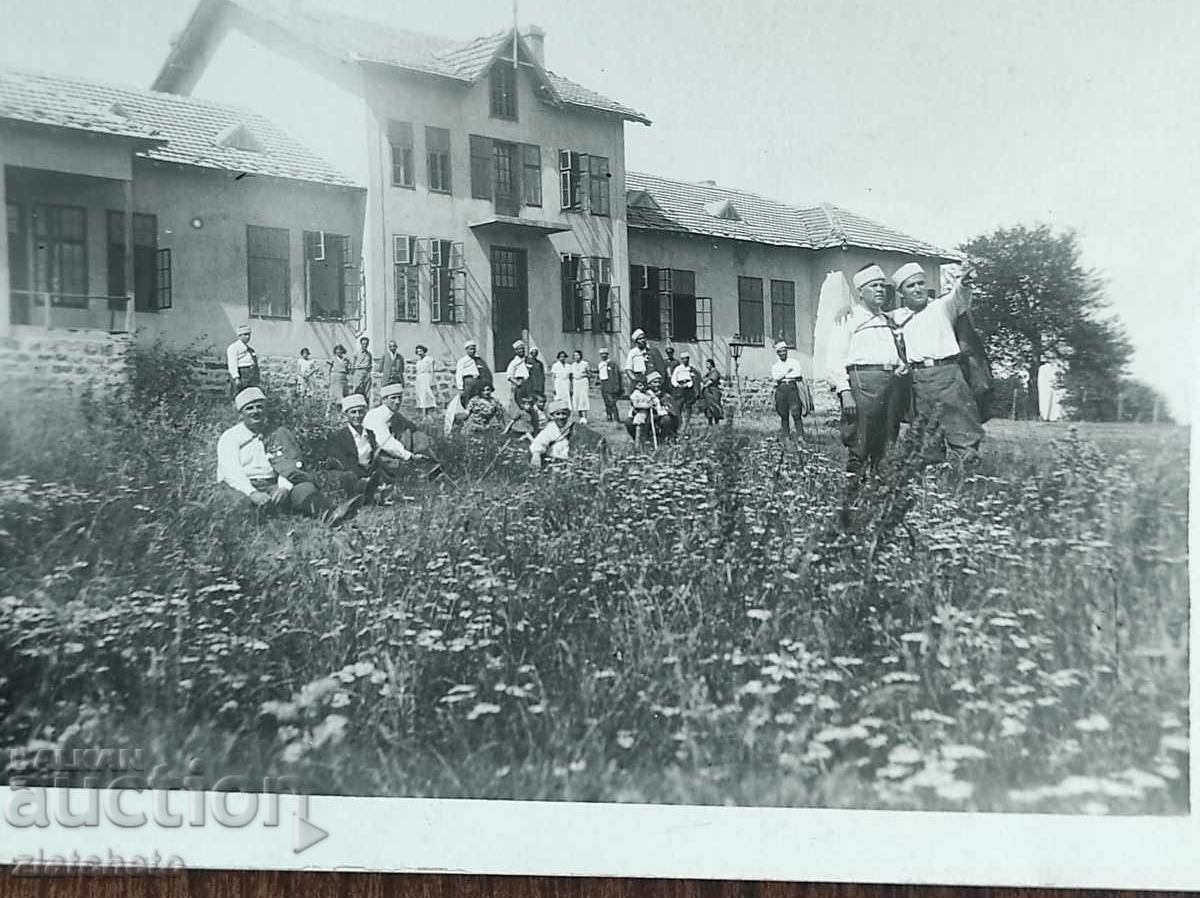 Old photo Kingdom of Bulgaria - Yunak, Yunatsi with price 10.00 BGN | € 5.11 Old photo Kingdom of Bulgaria - Yunak, Yunatsi with price 10.00 BGN | € 5.11