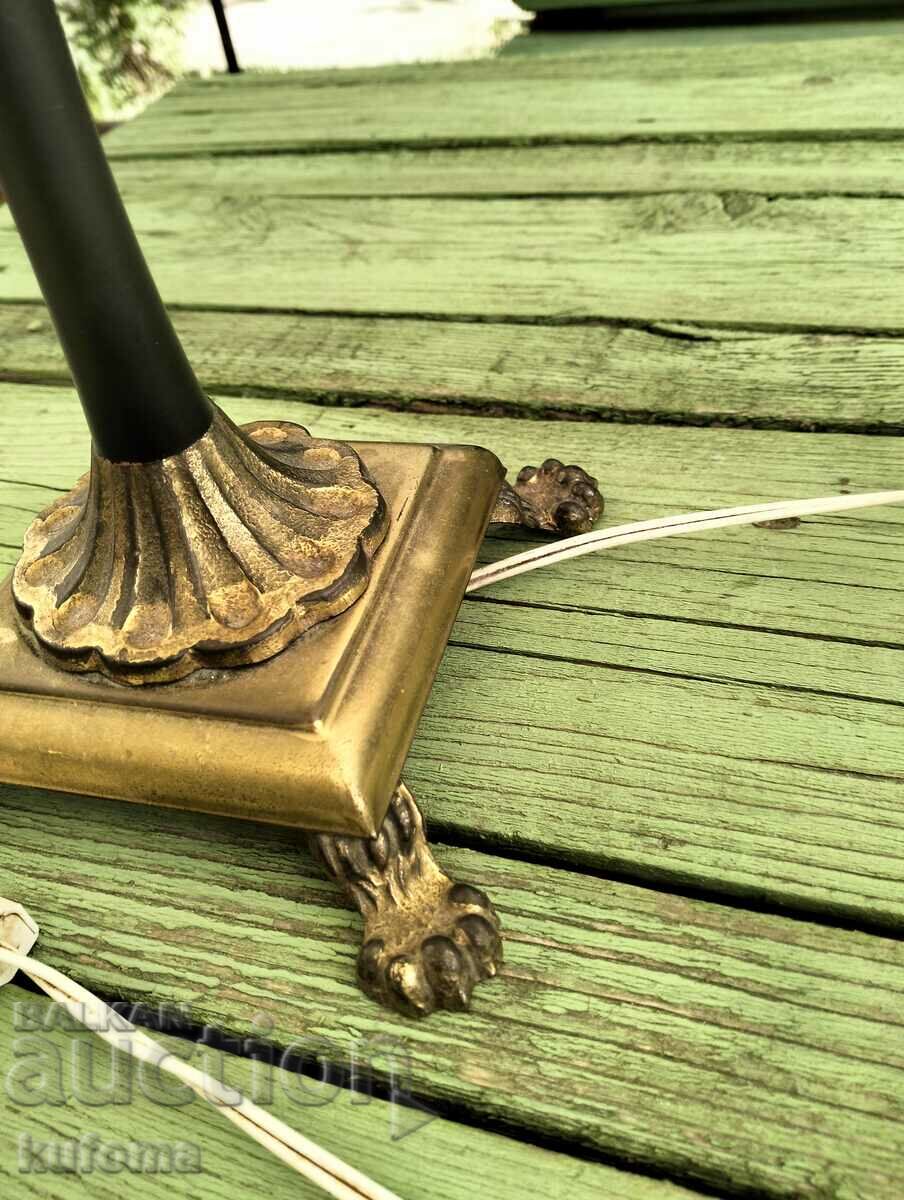 Auction Bronze lamp Auction Bronze lamp