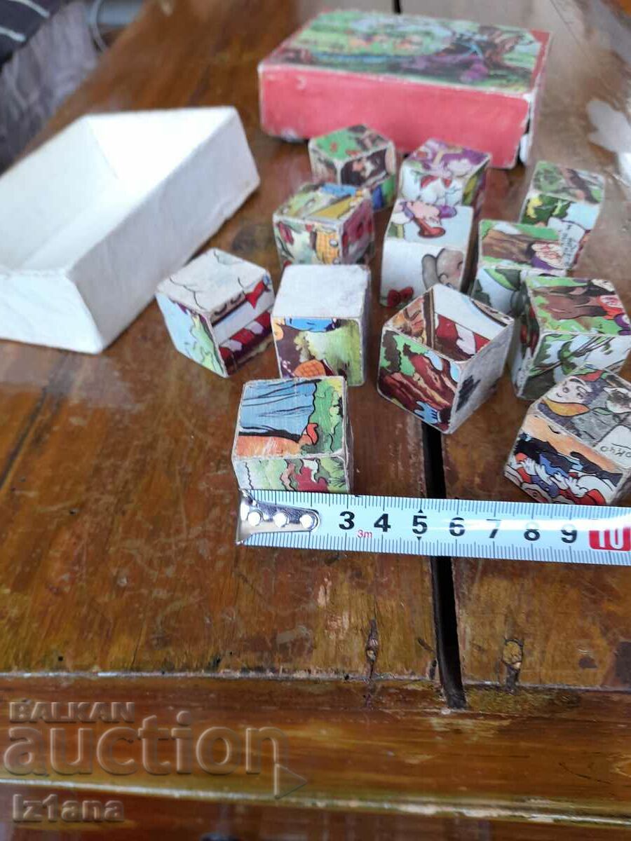 Delivery of An old children's game with cubes