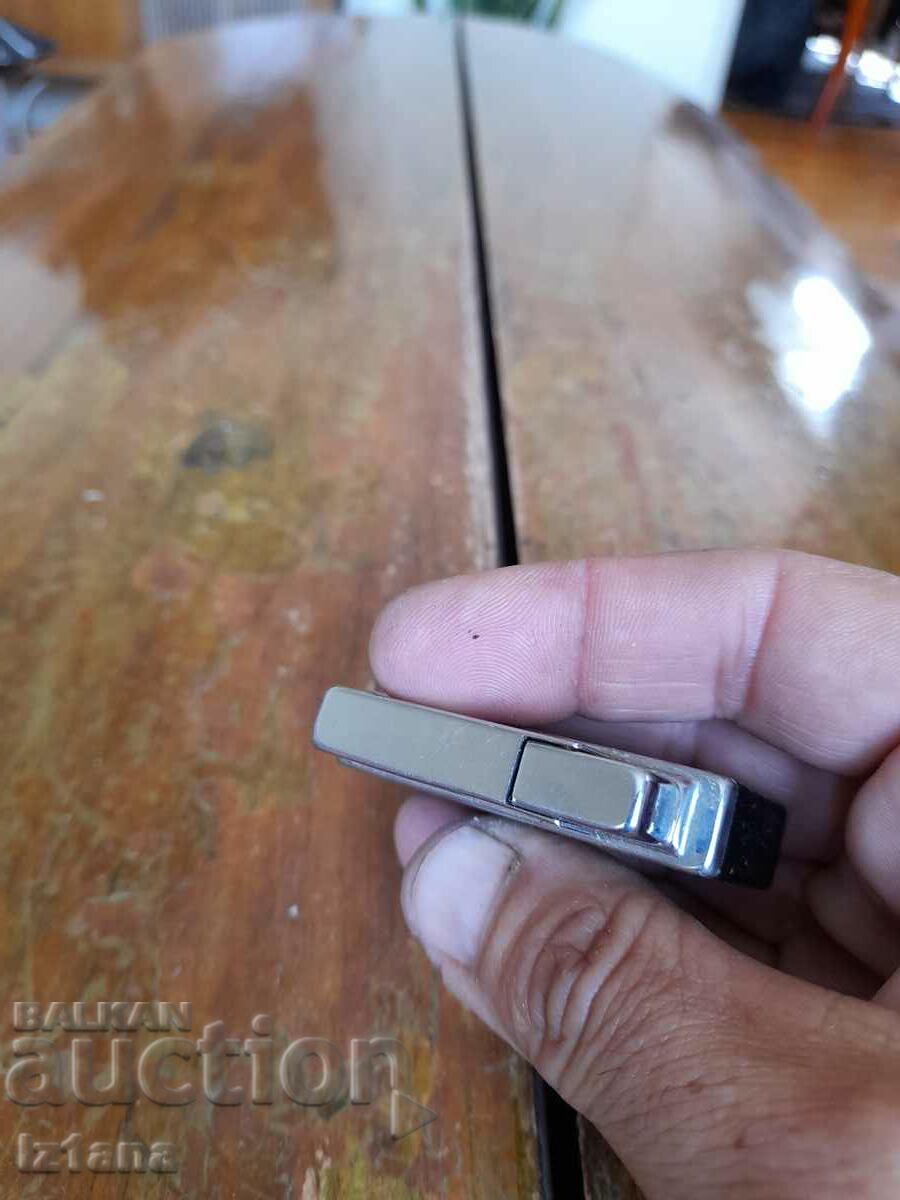 Old Consul lighter - 5 Old Consul lighter - 5