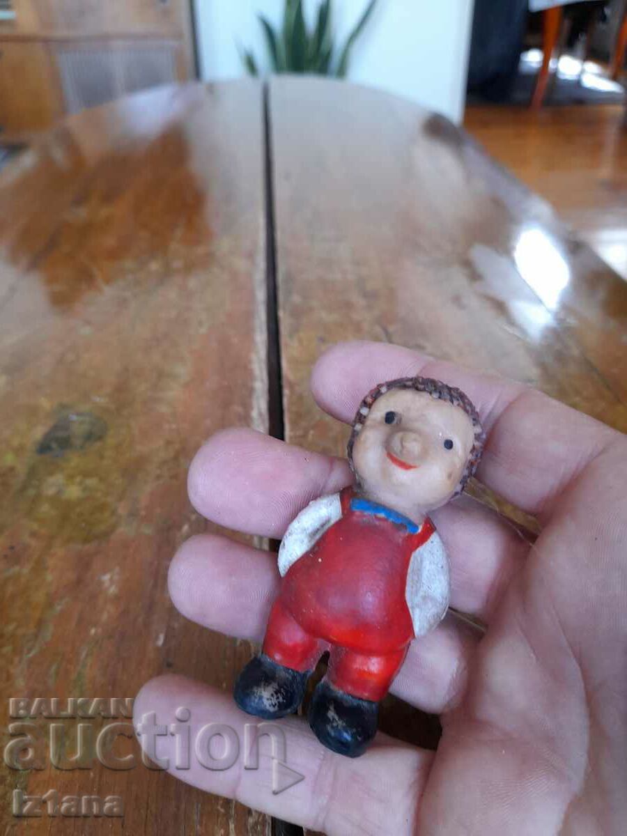 Стара играчка таралеж с цена 22.00 лв. | € 11.25 Стара играчка таралеж с цена 22.00 лв. | € 11.25