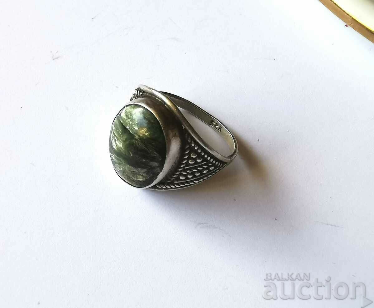 Silver ring with serpentinite - 4.2 g.