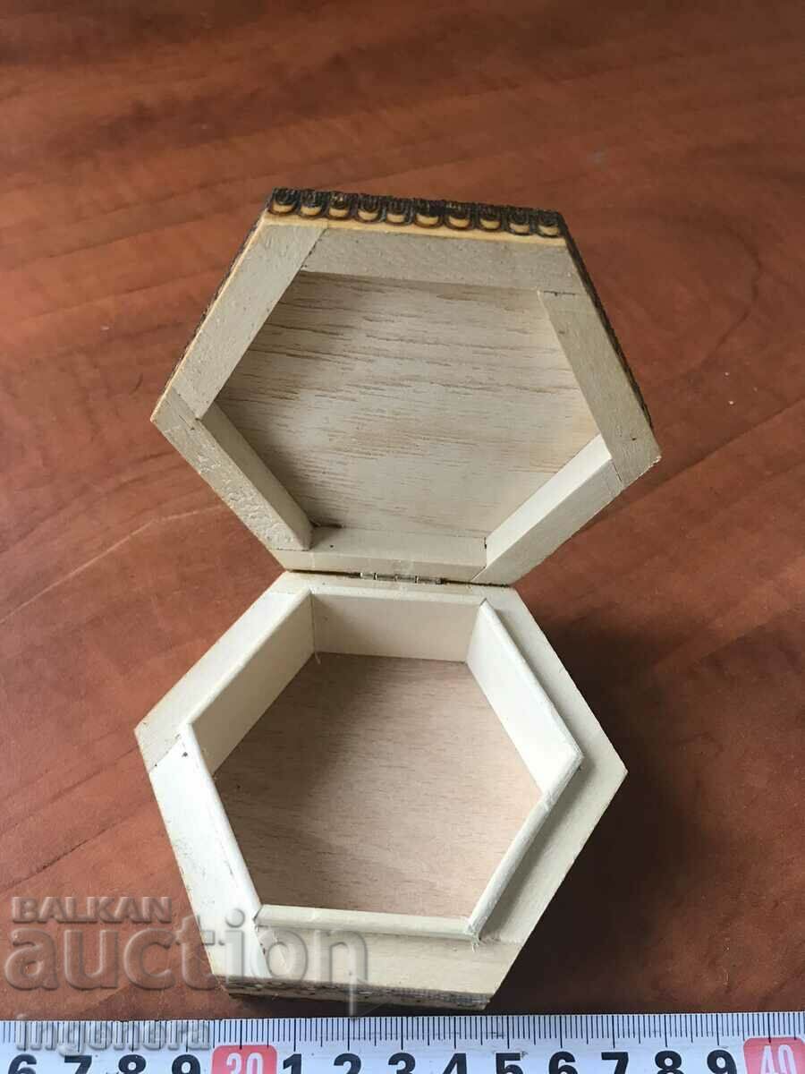 Auction BOX WOOD PYROGRAPH DRAWING ANTIQUE FROM SOCA MOSTRA Auction BOX WOOD PYROGRAPH DRAWING ANTIQUE FROM SOCA MOSTRA