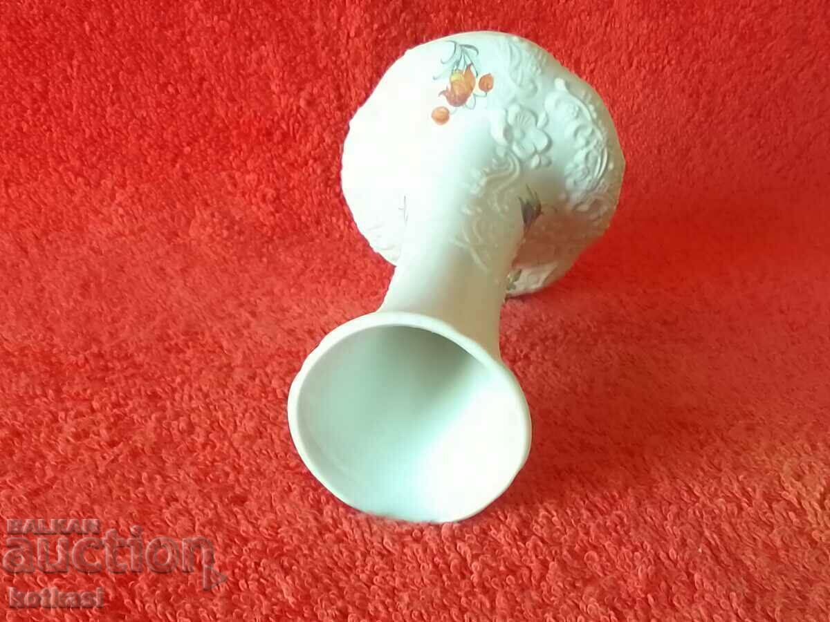 Old porcelain vase Handmade KPM embossed surface flowers - 5 Old porcelain vase Handmade KPM embossed surface flowers - 5