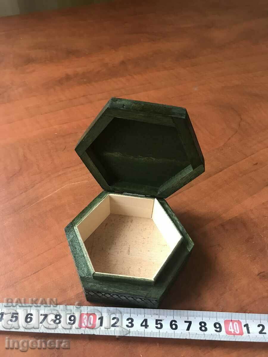 Auction  BOX WOOD PYROGRAPH DRAWING ANTIQUE FROM SOCA MOSTRA