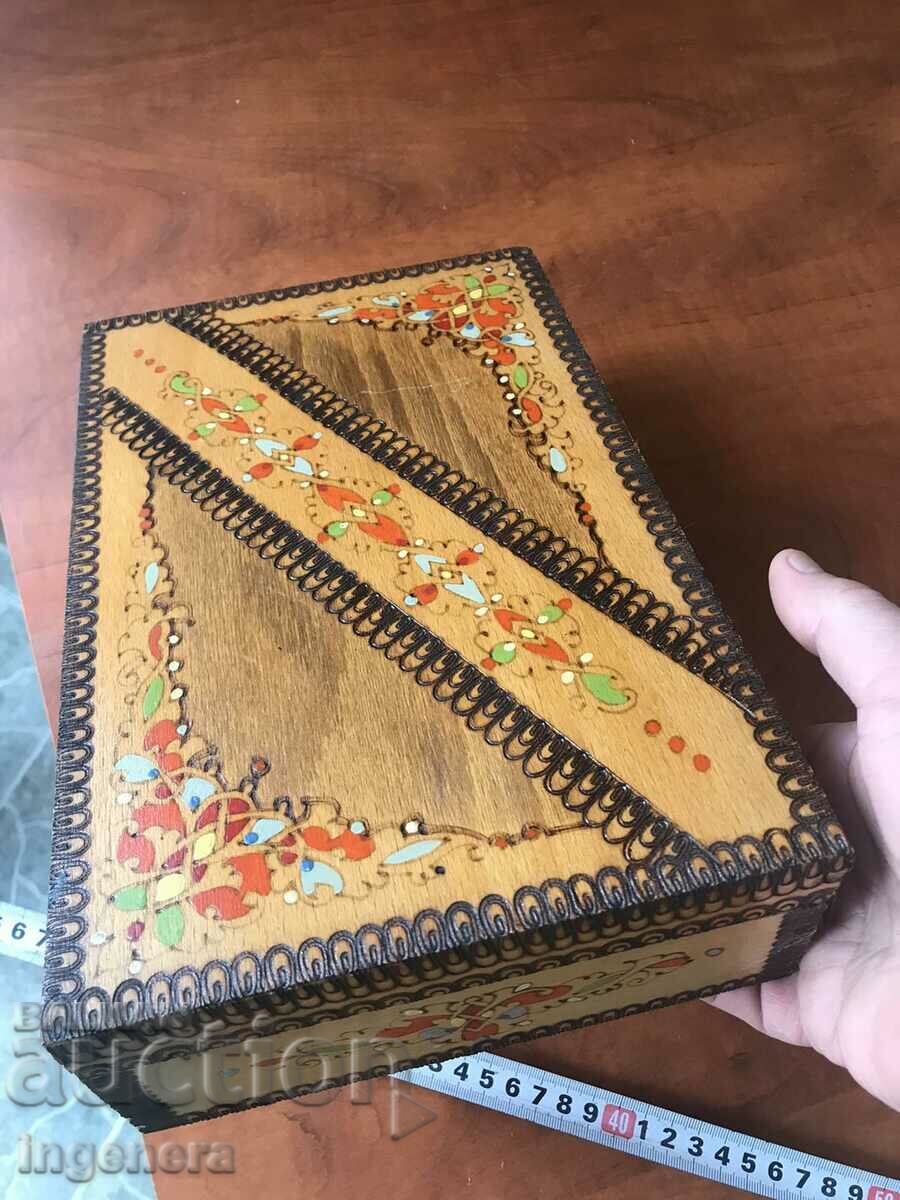 Delivery of BOX WOOD PYROGRAPH DRAWING ANTIQUE FROM SOCA MOSTRA Delivery of BOX WOOD PYROGRAPH DRAWING ANTIQUE FROM SOCA MOSTRA