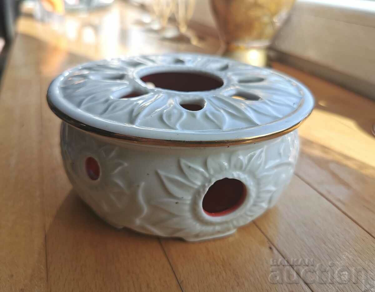 Porcelain candle holder for tea candles
