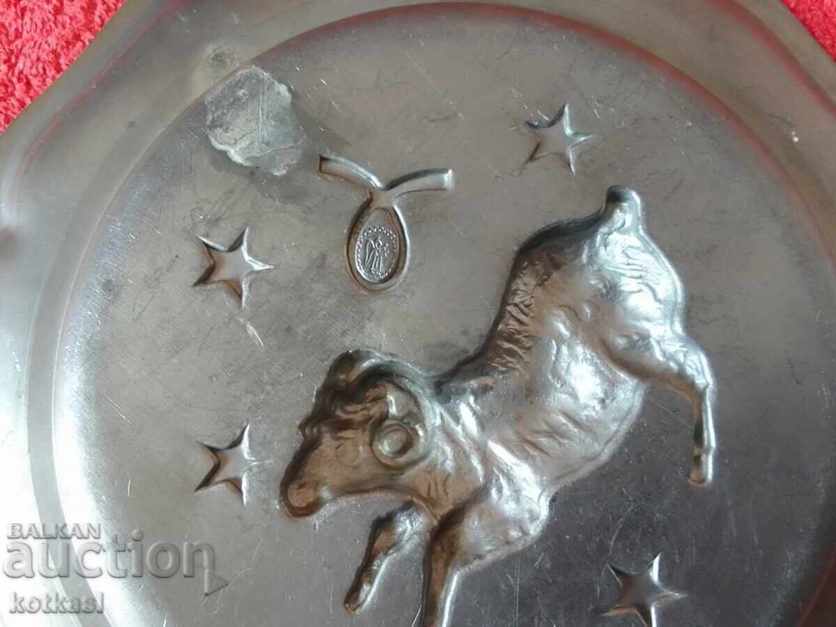 Solid metal plate wall plaque Aries Sign Marked - 7