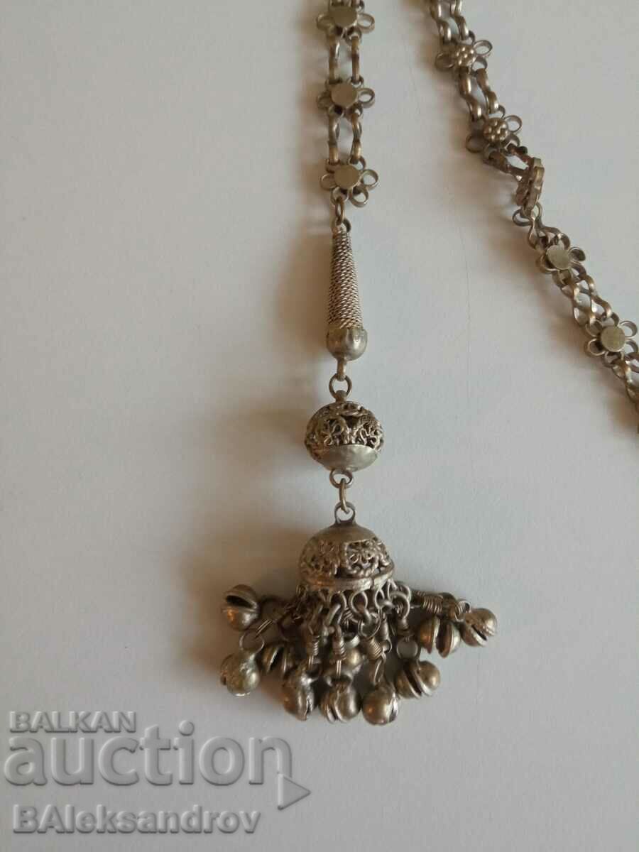 Auction Renaissance jeweled chinstrap, rare Auction Renaissance jeweled chinstrap, rare