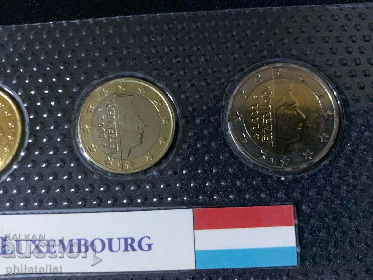Auction  Luxembourg 2002 - Euro set from 1 cent to 2 euros + medal