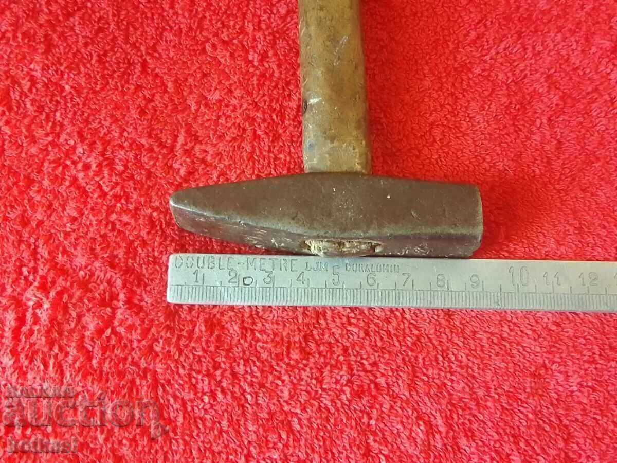 Auction Old metal 243 gram Hammer Auction Old metal 243 gram Hammer