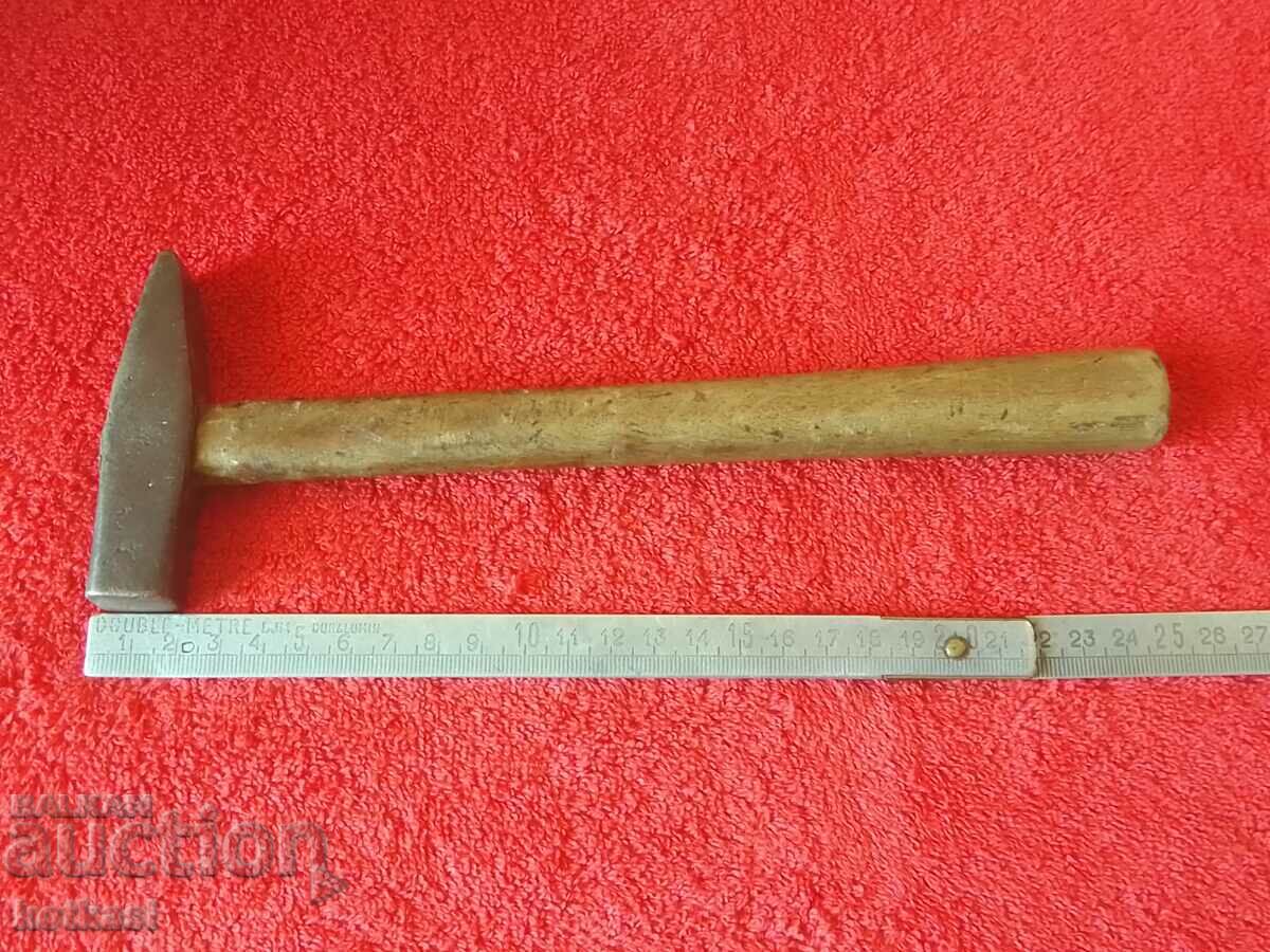 Old metal 243 gram Hammer